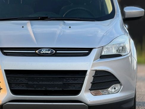 Used 2014 Ford Escape SE FWD image 12