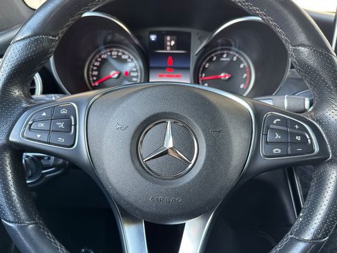 Used 2019 Mercedes-Benz GLC 300 4MATIC image 29