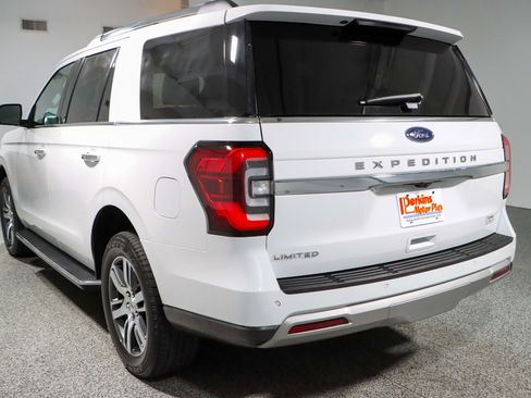 Used 2023 Ford Expedition Limited image 9