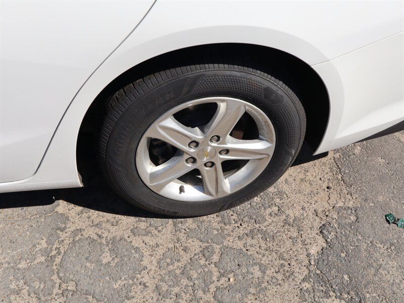 Used 2020 Chevrolet Malibu LS w/ Driver Confidence Package II FWD image 20