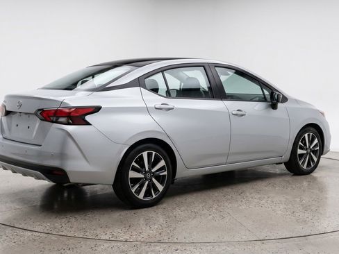 Used 2025 Nissan Versa SV FWD image 9