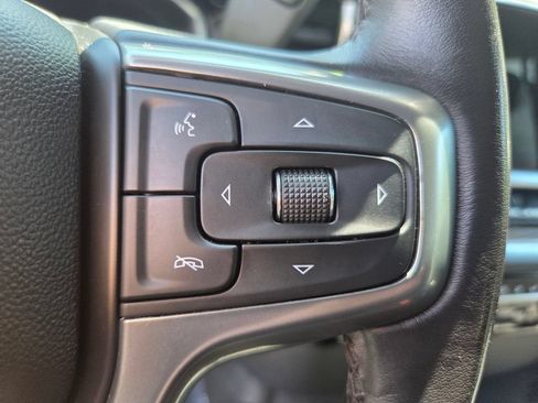 Used 2022 Chevrolet Silverado 1500 LT AWD/4WD image 18