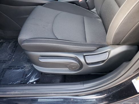 New 2022 Kia Forte LXS w/ LXS Technology Package image 12