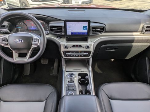 Certified 2023 Ford Explorer XLT w/ Equipment Group 202A image 14