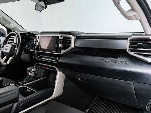 Used 2022 Toyota Tundra SR5 image 9