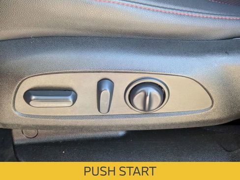 Used 2022 Chevrolet Blazer RS w/ Enhanced Convenience Package image 17