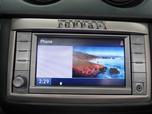 Used 2011 Ferrari California image 94