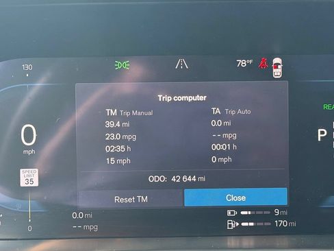 Used 2025 Volvo XC90 T8 Ultra AWD/4WD image 14