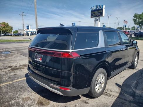 Used 2024 Kia Carnival LX FWD image 25