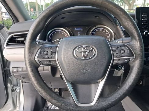 Used 2022 Toyota Camry LE FWD image 14