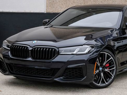 Used 2023 BMW M550i xDrive w/ Executive Package AWD/4WD image 5