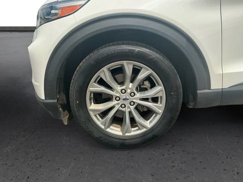 Certified 2020 Ford Explorer XLT w/ Equipment Group 202A RWD image 13