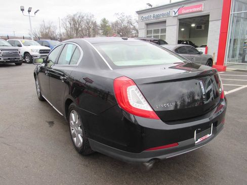 Used 2013 Lincoln MKS AWD image 7