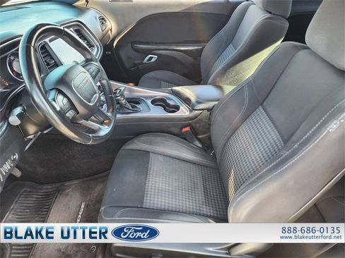 Used 2015 Dodge Challenger SXT w/ Super Sport Group (SS/T) image 12