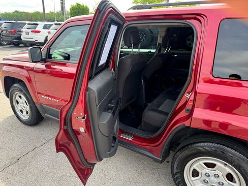 Used 2017 Jeep Patriot Sport w/ Power Value Group image 12
