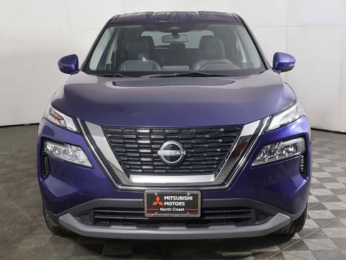 Used 2023 Nissan Rogue SV image 9