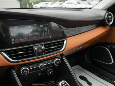 Used 2020 Alfa Romeo Giulia AWD w/ Cold Weather Package image 19