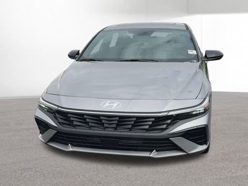 New 2026 Hyundai Elantra SEL Sport image 3
