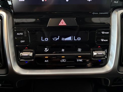 Used 2021 Kia Sorento S w/ Panoramic Sunroof Package FWD image 39