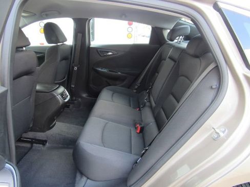 Used 2025 Chevrolet Malibu LT image 17