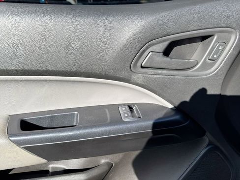 Used 2020 Chevrolet Colorado W/T image 20