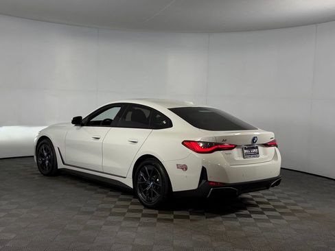 Used 2023 BMW i4 eDrive35 w/ Premium Package image 9