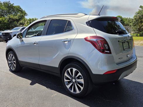 Used 2022 Buick Encore Preferred w/ Safety Package AWD/4WD image 3