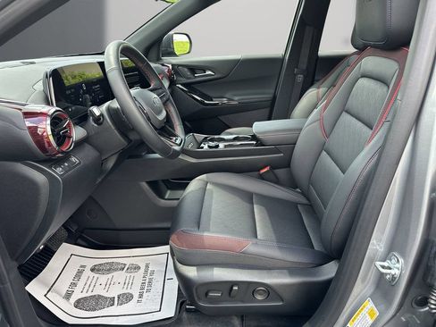 Used 2026 Chevrolet Equinox RS w/ Safety and Technology Package FWD image 13