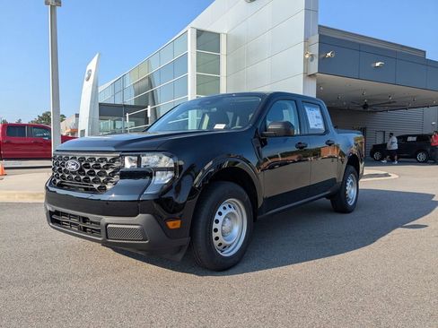 New 2025 Ford Maverick XL image 10