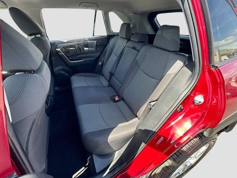 Used 2020 Toyota RAV4 XLE FWD image 22
