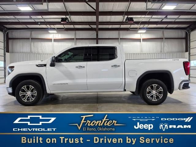 Used 2025 GMC Sierra 1500 SLT AWD/4WD image 1