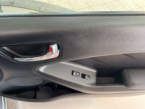 Used 2018 Kia Forte S w/ S Technology Plus Package FWD image 15