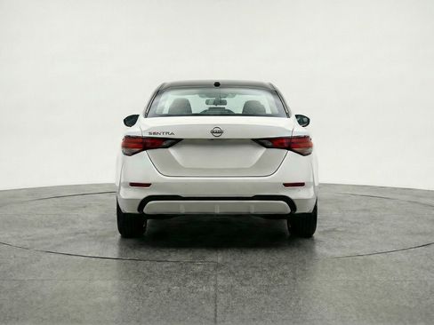 Used 2025 Nissan Sentra SV image 7