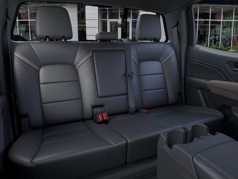 New 2026 GMC Canyon Denali w/ LPO, Denali Black Edition AWD/4WD image 17
