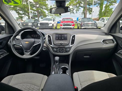 Used 2024 Chevrolet Equinox LS w/ Midnight Edition FWD image 12