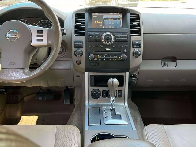 Used 2012 Nissan Pathfinder Silver AWD/4WD image 15