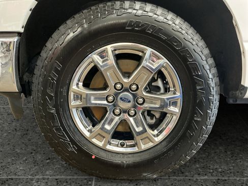 Used 2022 Ford F150 XLT w/ XTR Package AWD/4WD image 14