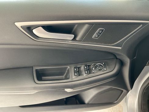 Used 2022 Ford Edge SEL AWD/4WD image 13