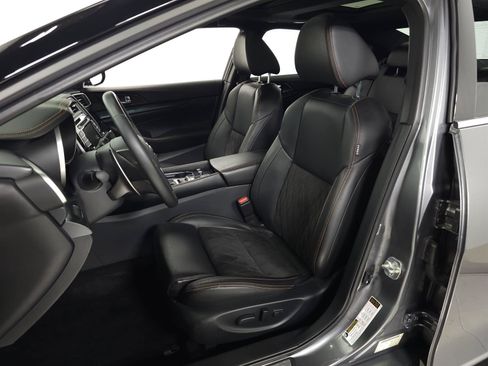 Used 2019 Nissan Maxima SR w/ Premium Package FWD image 18