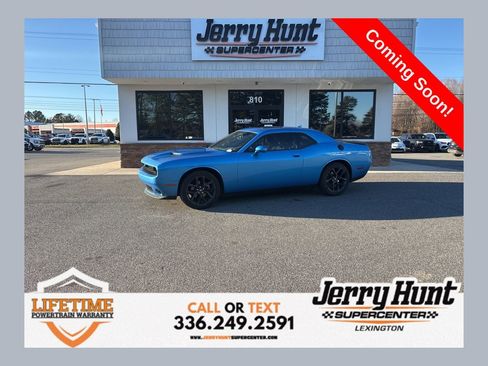 Used 2023 Dodge Challenger SXT w/ Blacktop Package image 1