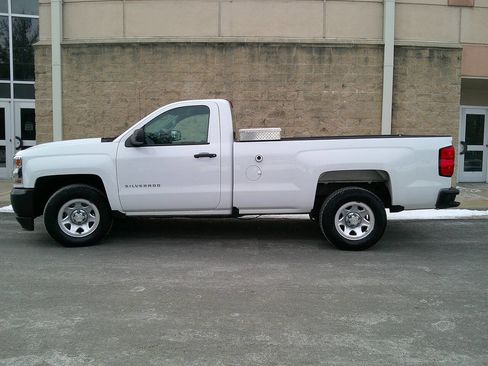 Used 2018 Chevrolet Silverado 1500 W/T w/ WT Fleet Convenience Package image 9