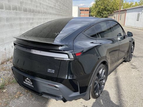 Used 2026 Tesla Model Y Performance AWD/4WD image 4