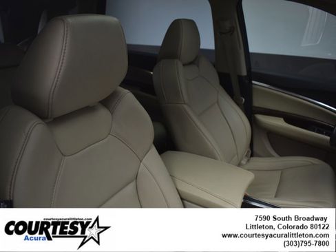 Used 2017 Acura MDX SH-AWD image 29