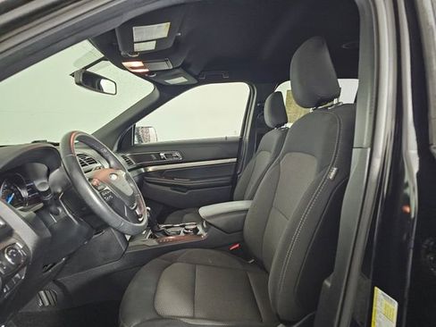 Used 2019 Ford Explorer XLT w/ Equipment Group 201A AWD/4WD image 25