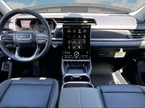 New 2026 GMC Terrain Denali w/ LPO, Floor Liner Package AWD/4WD image 6