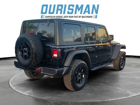 Used 2024 Jeep Wrangler Unlimited AWD/4WD image 6