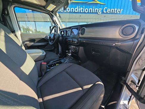 Used 2020 Jeep Wrangler Unlimited Sport AWD/4WD image 16