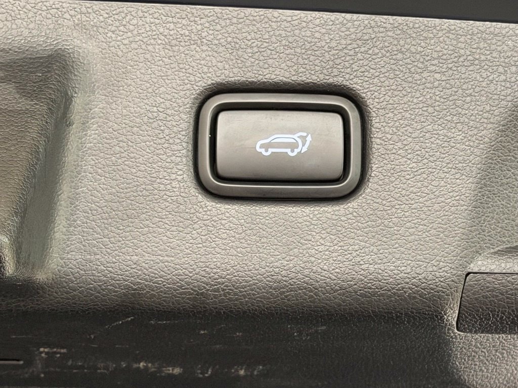 Used 2024 Hyundai Palisade SEL FWD image 30