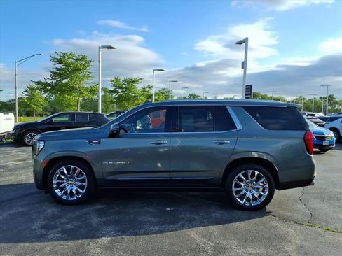 Used 2024 GMC Yukon Denali Ultimate AWD/4WD image 10