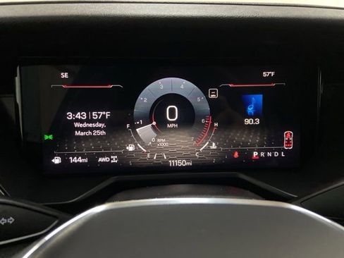 Used 2025 GMC Acadia Elevation image 61